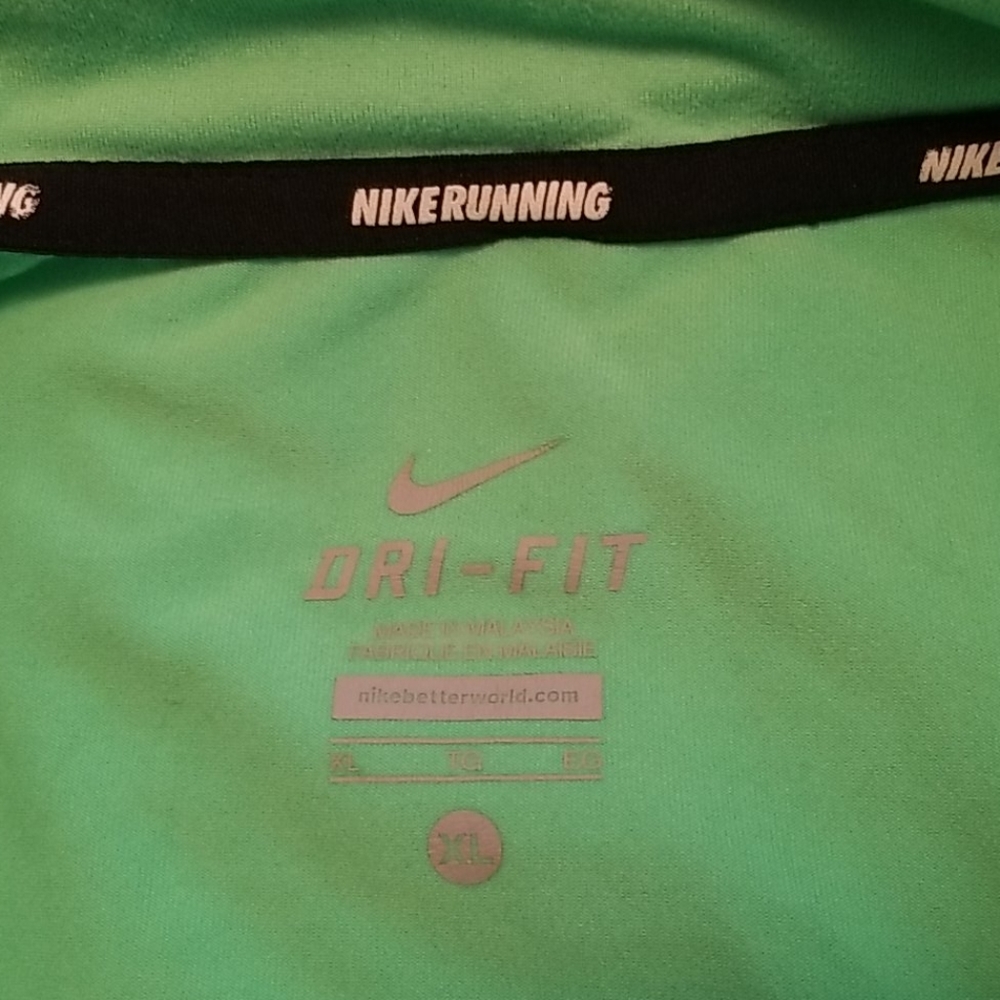 Nike pull over - Picture 4 of 4